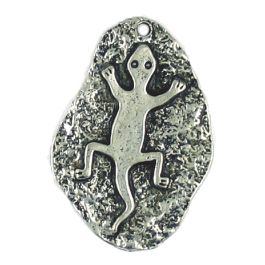 Gecko Petroglyph Pendant (±2mm L x 34mm W x 24mm D;  Hole -2mm-;  1D)  *