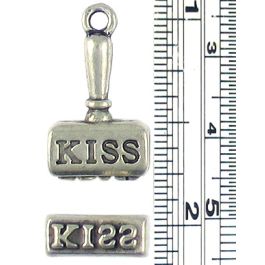 Kiss Pendant (±5x22x12mm; -2mm-;3D)